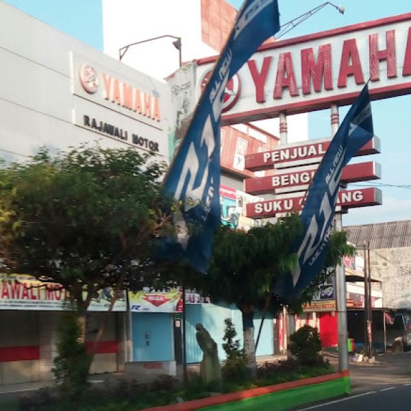 Yamaha Rajawali Motor Ngawi
