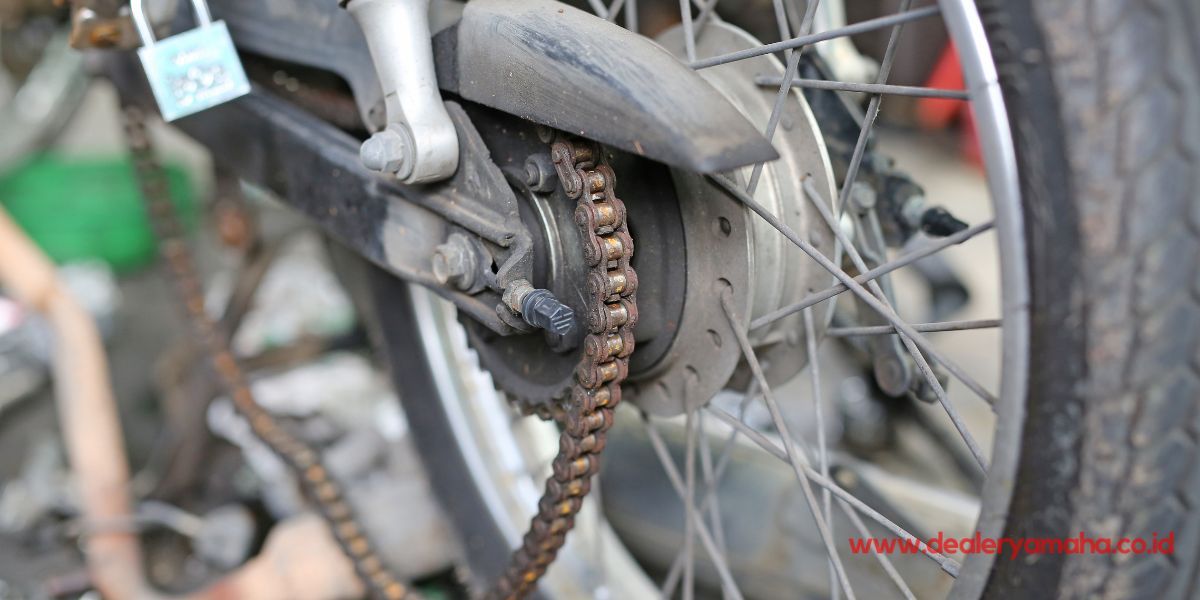 Penyebab Rantai Motor Kendor